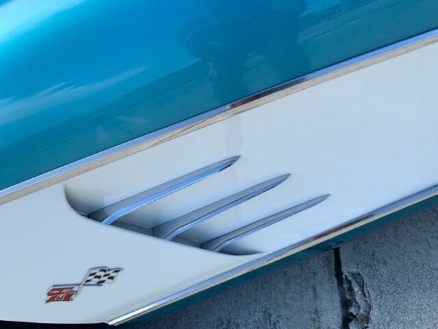 Chevrolet Corvette 1960 image number 12