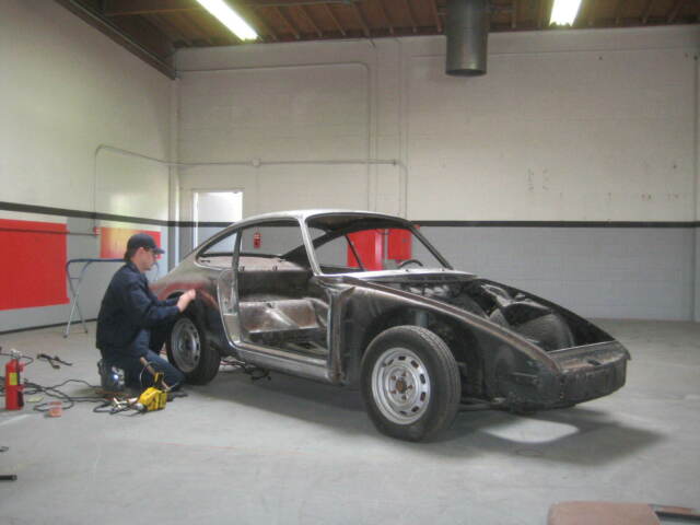 Porsche 912 1966 image number 21