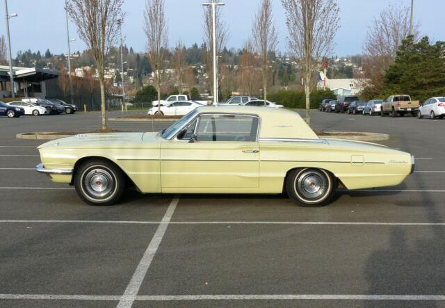 Ford Thunderbird 1966 image number 1