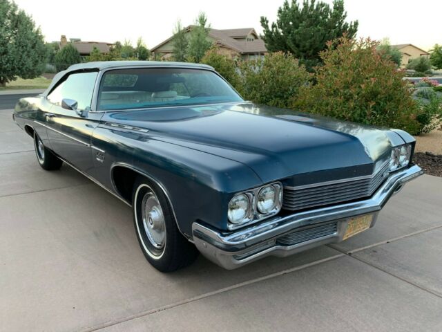 Buick LeSabre 1972 image number 0