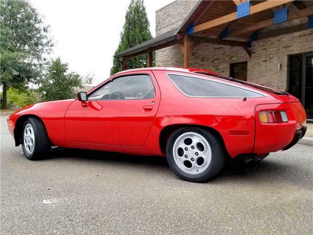 Porsche 928 1979 image number 14