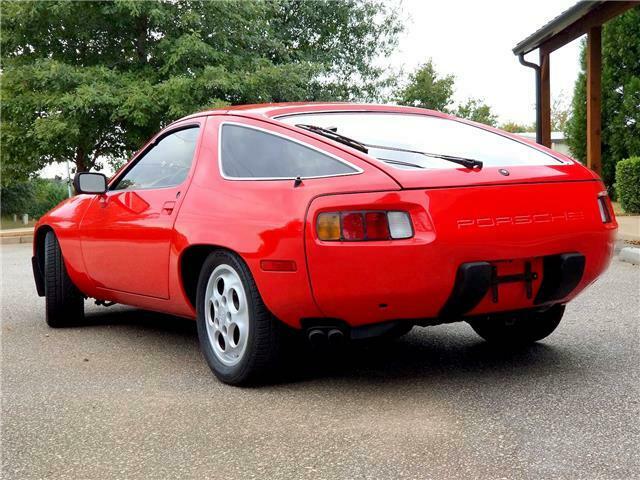 Porsche 928 1979 image number 15