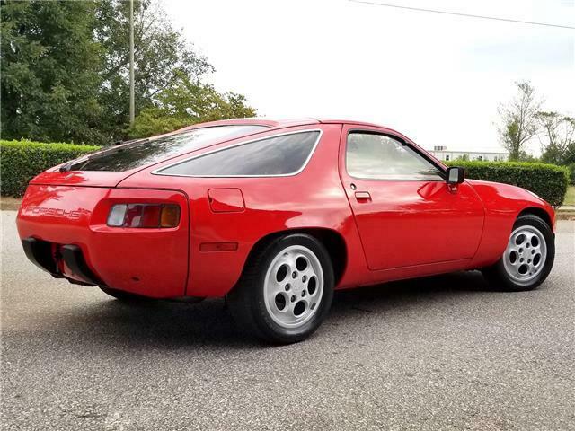 Porsche 928 1979 image number 7