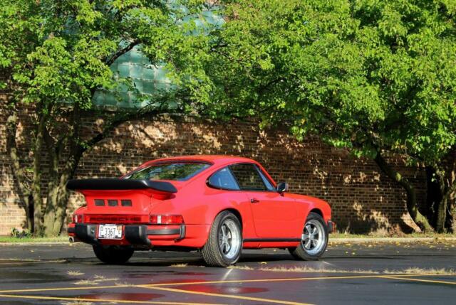 Porsche 911 1968 image number 26