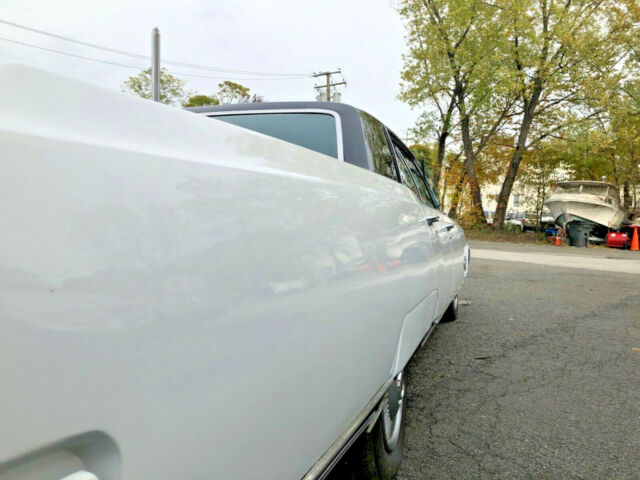 Oldsmobile Ninety-Eight 1966 image number 32