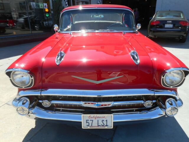 Chevrolet Bel Air/150/210 1957 image number 2