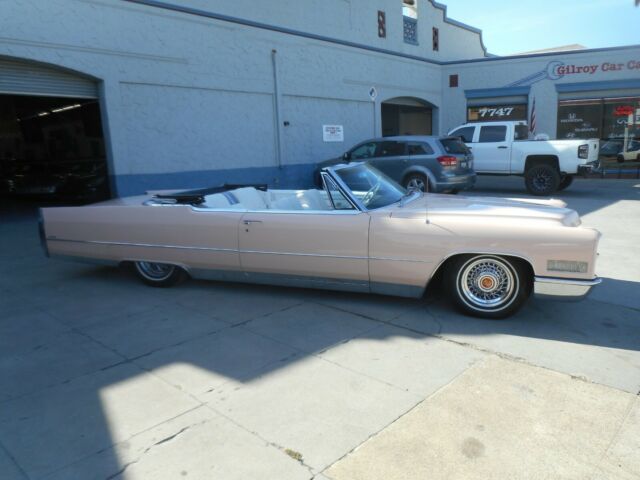 Cadillac DeVille 1966 image number 0