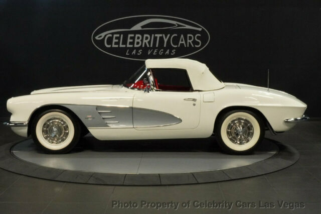 Chevrolet Corvette 1961 image number 2