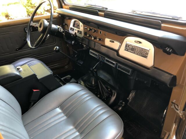 Toyota Land Cruiser 1975 image number 13