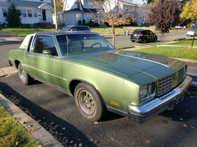 Oldsmobile Cutlass 1979 image number 13