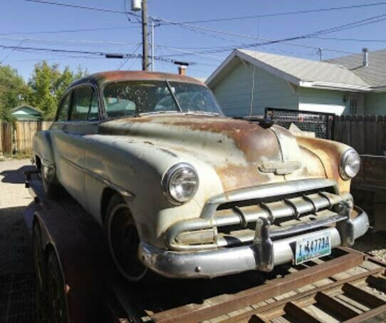 Chevrolet Styleline Deluxe 1952 image number 13