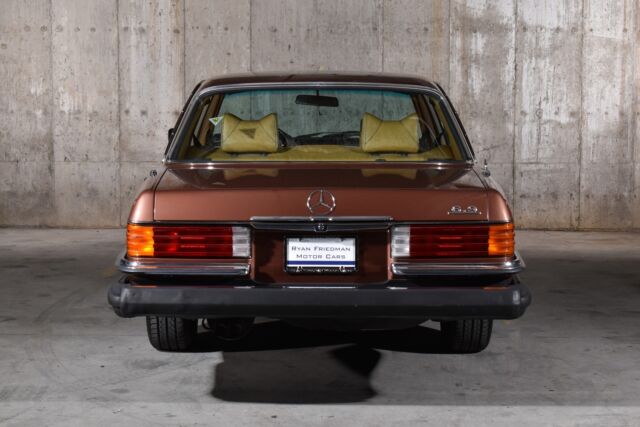 Mercedes-Benz 6.9 1977 image number 13