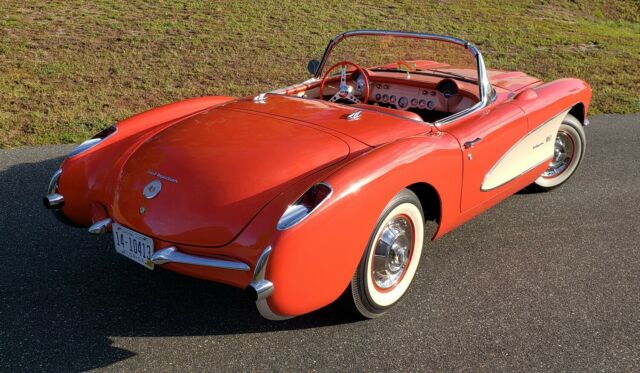 Chevrolet Corvette 1957 image number 26