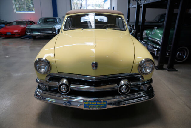 Ford Custom DeLuxe 239 V8 Convertible with 3 spd O/D 1951 image number 32