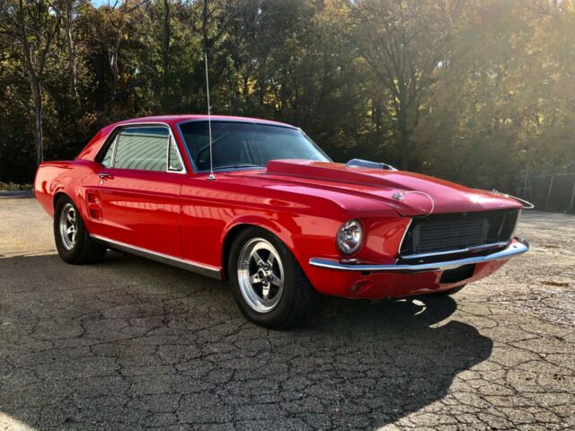 Ford Mustang 1967 image number 0