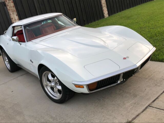 Chevrolet Corvette 1972 image number 10