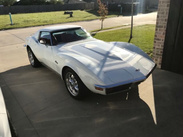 Chevrolet Corvette 1972 image number 2