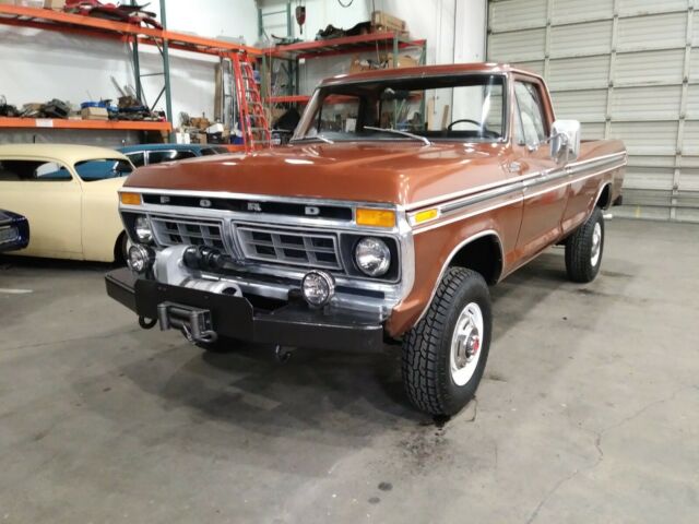 Ford F-250 1977 image number 2