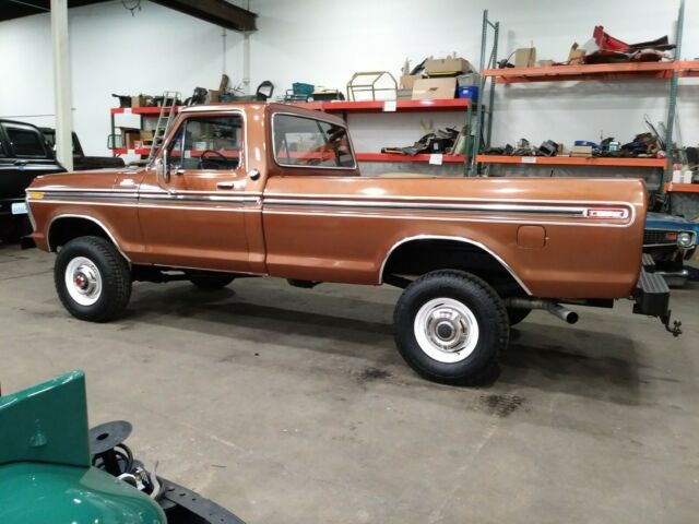 Ford F-250 1977 image number 29