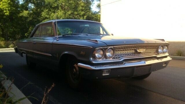 Ford Galaxie 1963 image number 1