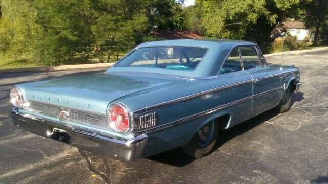 Ford Galaxie 1963 image number 11