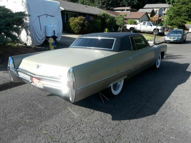 Cadillac DeVille 1968 image number 16