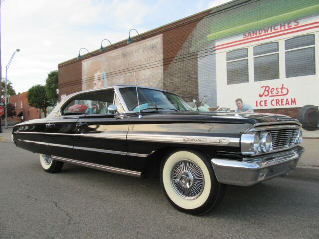 Ford Galaxie 1964 image number 3