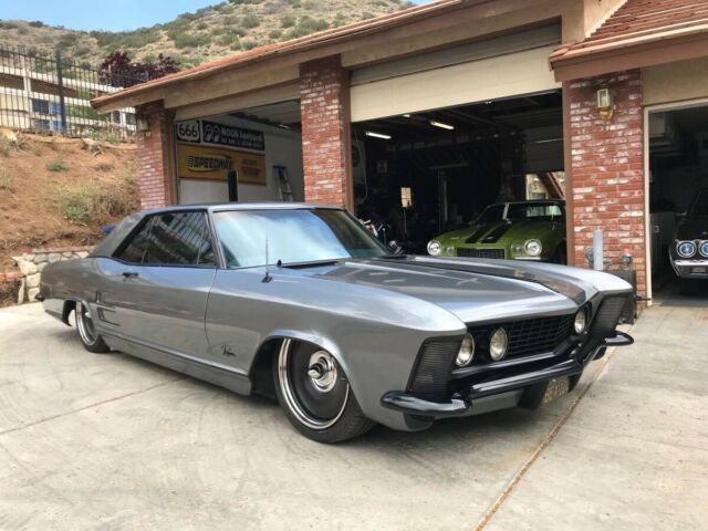 Buick Riviera 1963 image number 14