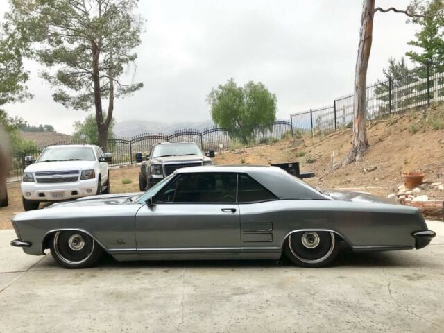 Buick Riviera 1963 image number 19