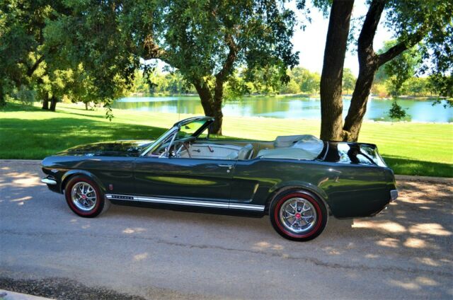 Ford Mustang 1966 image number 2