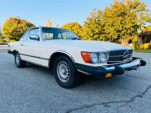 Mercedes-Benz SL-Class 1977 image number 2