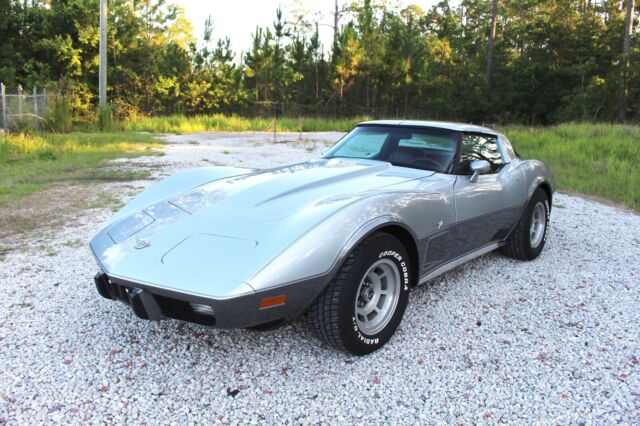 Chevrolet Corvette 1978 image number 0