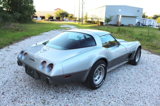 Chevrolet Corvette 1978 image number 27