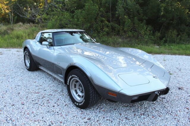 Chevrolet Corvette 1978 image number 29