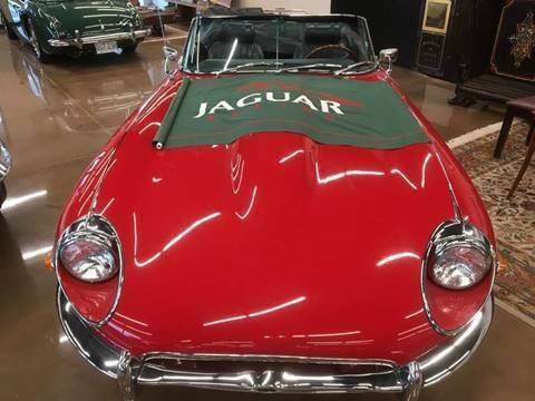 Jaguar E-Type 1971 image number 19