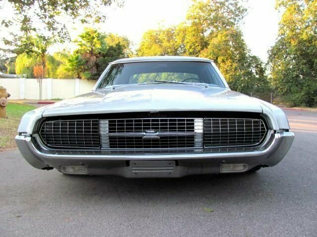 Ford Thunderbird 1967 image number 22