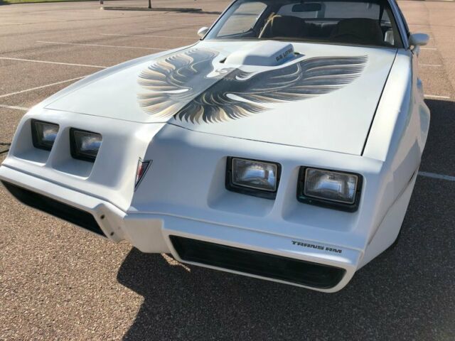 Pontiac Firebird 1979 image number 4