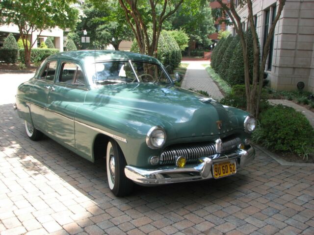 Mercury Sports Sedan 1949 image number 37