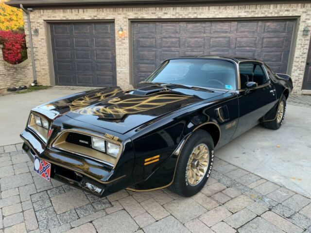 Pontiac Trans Am 1977 image number 0