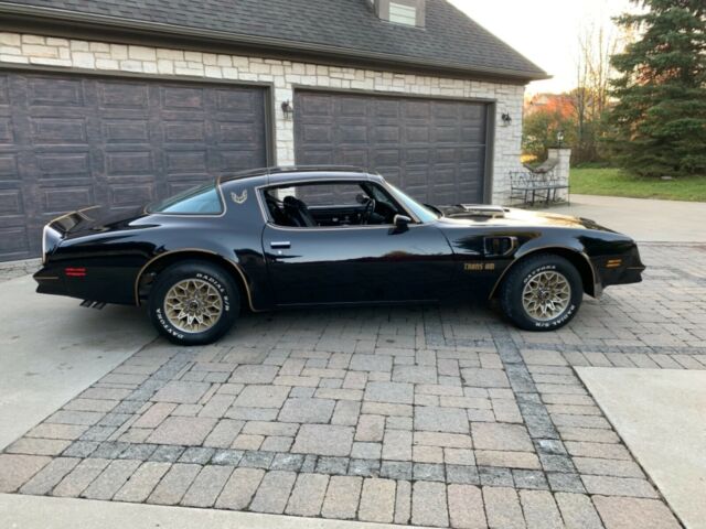 Pontiac Trans Am 1977 image number 2