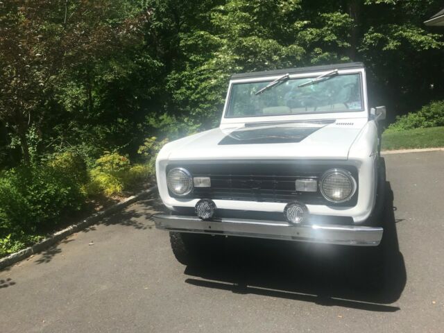 Ford Bronco 1976 image number 18