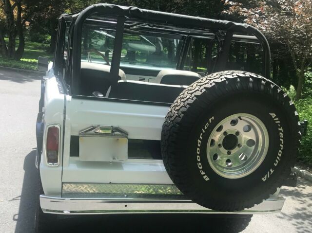 Ford Bronco 1976 image number 22