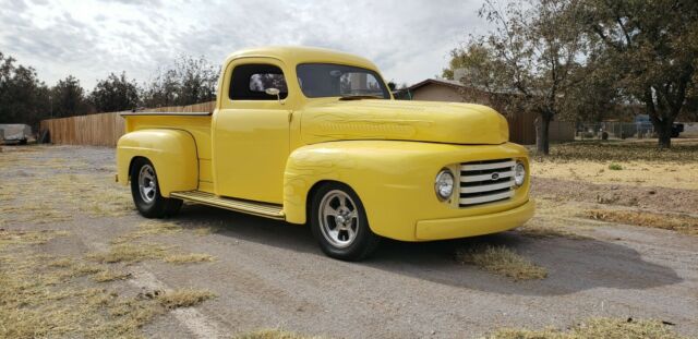 Ford F-100 1948 image number 0