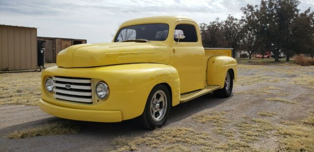 Ford F-100 1948 image number 1