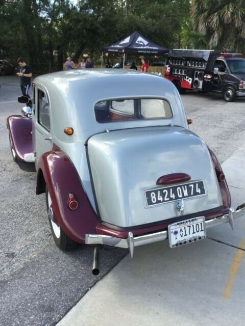 Citroen Traction Avant 1954 image number 25