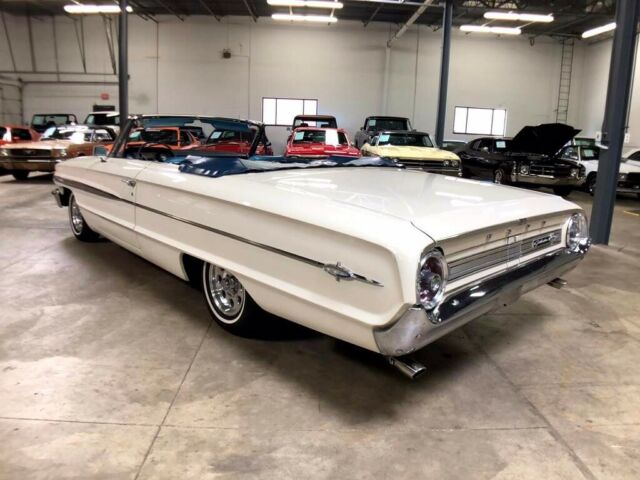 Ford Galaxie 1964 image number 28