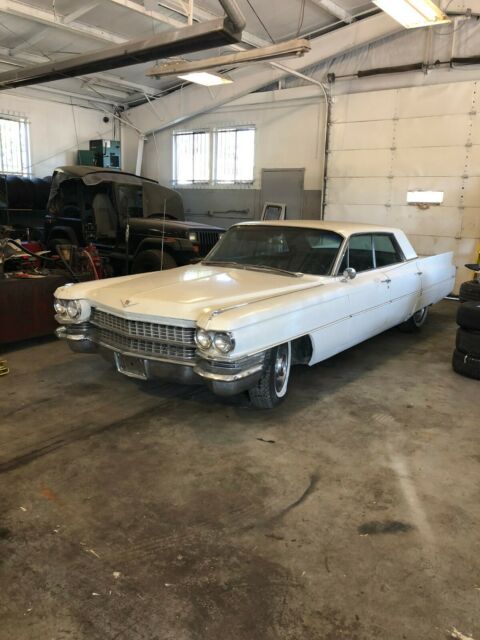 Cadillac DeVille 1963 image number 1