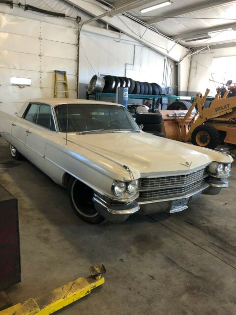 Cadillac DeVille 1963 image number 11