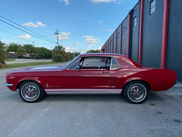 Ford Mustang 1967 image number 33