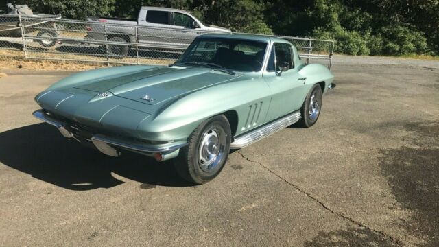 Chevrolet Corvette 1966 image number 0